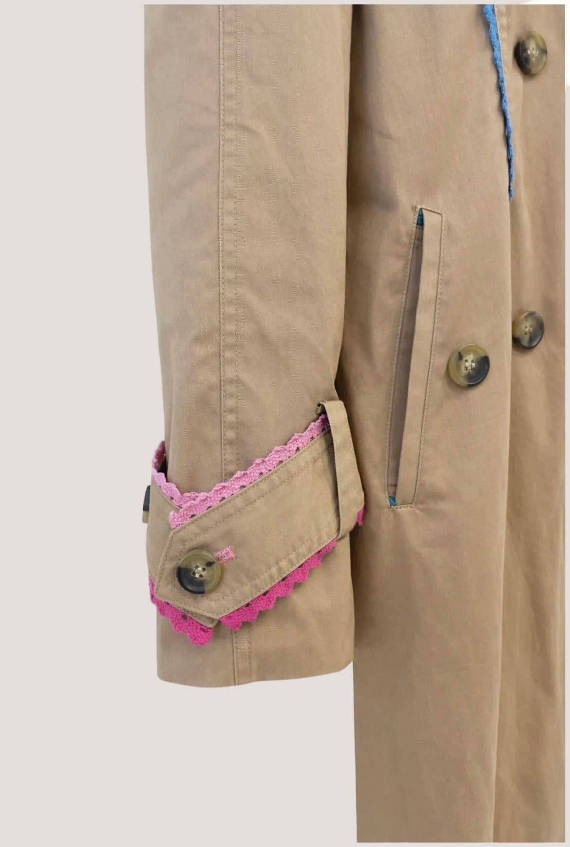 7 For all mankind trenchcoat, camel kleur met kanten, kleurrijke bies