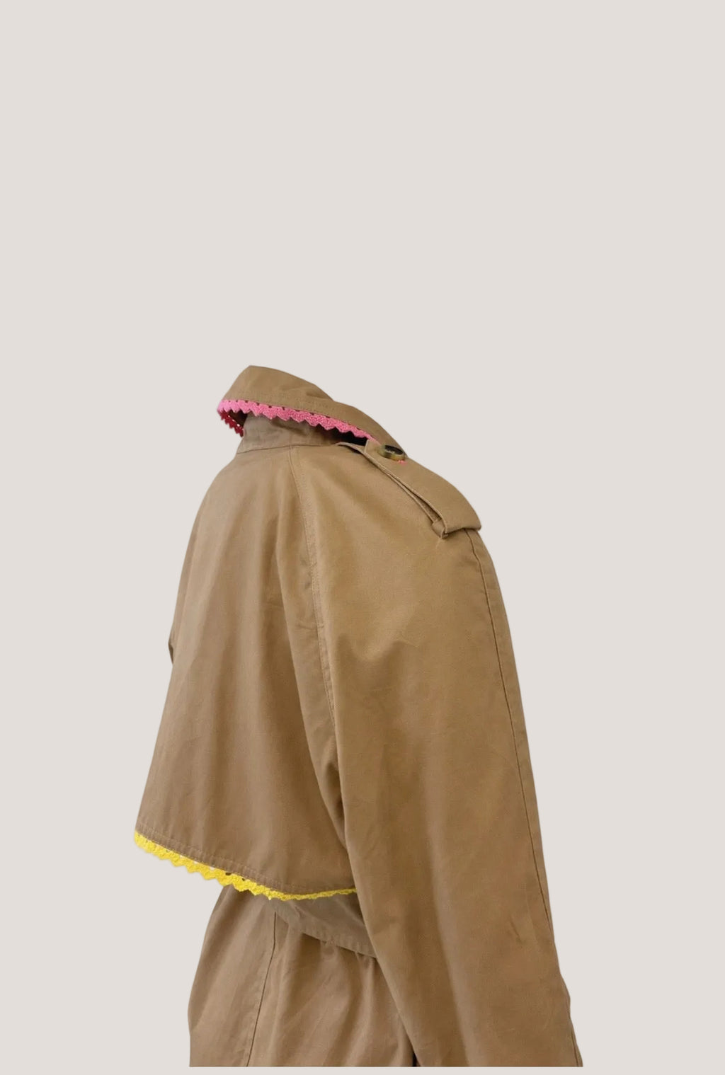 7 For all mankind trenchcoat, camel kleur met kanten, kleurrijke bies
